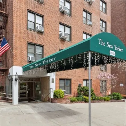 Image 1 - The New Yorker, 103-25 68th Avenue, New York, NY 11375, USA - Apartment for sale