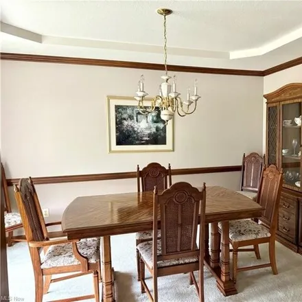 Image 7 - 2043 Celestial Drive Northeast, Howland Township, OH 44484, USA - House for sale