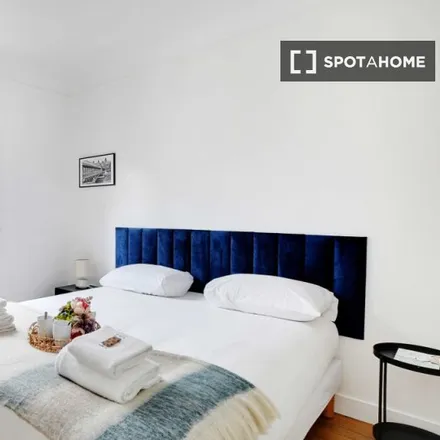 Image 2 - 12 Rue Sextius Michel, 75015 Paris, France - Apartment for rent
