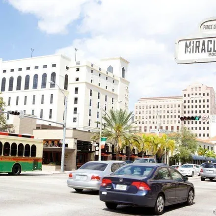 Image 1 - Sergio's, Southwest 22nd Street, The Pines, Miami, FL 33145, USA - Apartment for rent