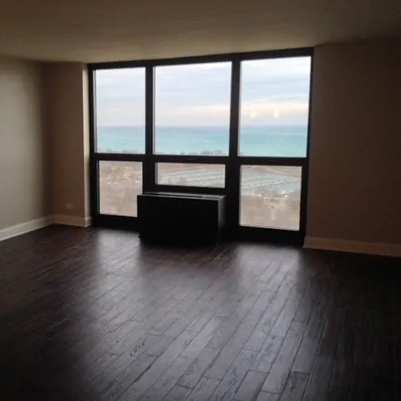 Image 5 - 2500 North Lakeview, 2500 North Lakeview Avenue, Chicago, IL 60614, USA - Condo for rent