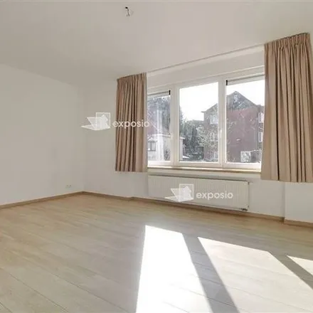 Rent this 2 bed apartment on Avenue des Traquets - Zwartkeeltjeslaan 112 in 1150 Woluwe-Saint-Pierre - Sint-Pieters-Woluwe, Belgium