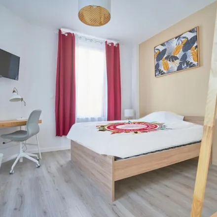 Rent this 1 bed apartment on 18 bis Rue Gobin in 59373 Lille, France