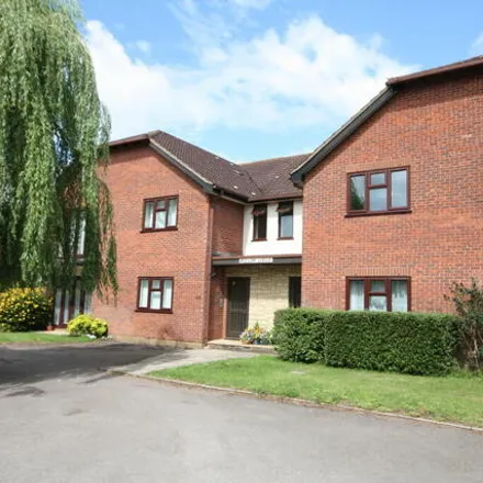 Image 1 - Barnett Wood Lane, Ashtead, KT21 2DB, United Kingdom - Room for rent