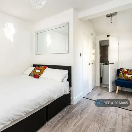 Rent this 1 bed house on 115 Frant Road in London, CR7 7JX