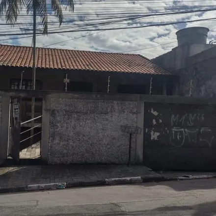 Buy this 3 bed house on Rua Rondônia in Jardim Rosalina, Cotia - SP