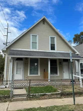 Buy this studio house on 1472 Lee Street in Belmont, Indianapolis
