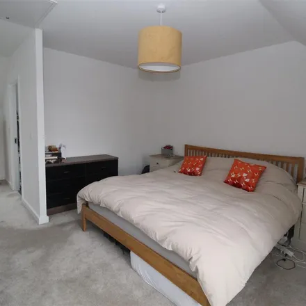 Image 3 - Redhills, Exeter, EX4 2NG, United Kingdom - Townhouse for rent