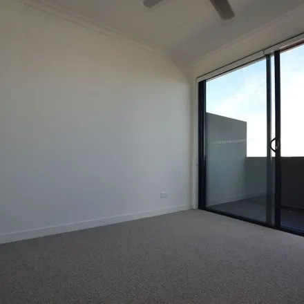 Image 4 - 28 Geelong Road Service Road, Footscray VIC 3011, Australia - Apartment for rent