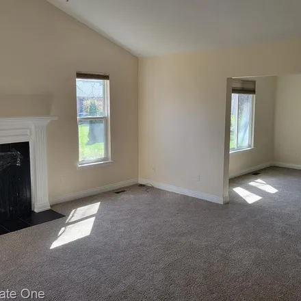 Image 3 - 6168 Brittany Tree Drive, Troy, MI 48085, USA - Apartment for rent