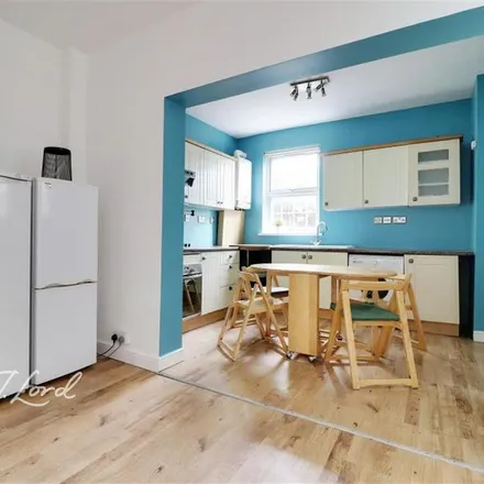 Rent this 4 bed townhouse on 27 Baldock Street in Old Ford, London