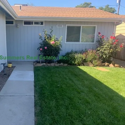 Rent this 3 bed house on 430 Cayucos Ave.