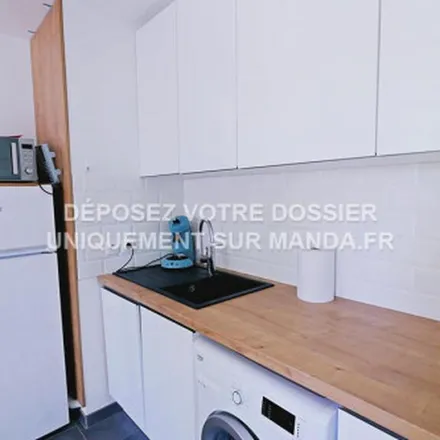 Rent this 2 bed apartment on Pharmacie de la Poste in Place Marcel Sembat, 91390 Morsang-sur-Orge