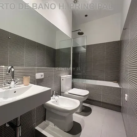 Image 3 - El Txoko, Calle de Manuela Malasaña, 9, 28004 Madrid, Spain - Apartment for rent