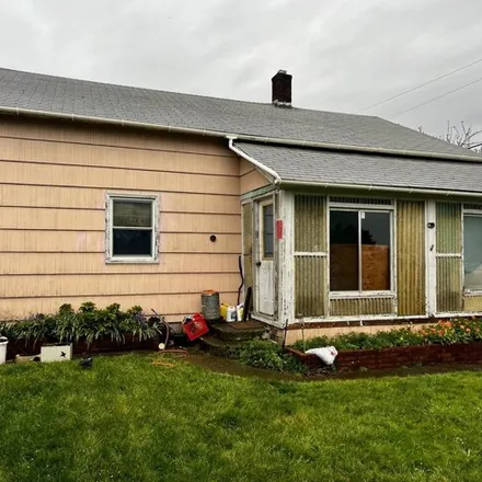 Buy this 4 bed house on 344 Radar Road in Coos Bay, OR 97420