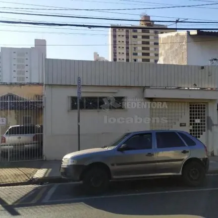 Buy this 2 bed house on Rua Minas Gerais in Vila Fiorezzi, São José do Rio Preto - SP