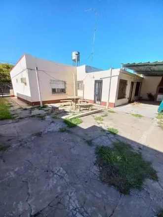 Buy this 3 bed house on Saavedra 703 in Departamento Rosario, Álvarez