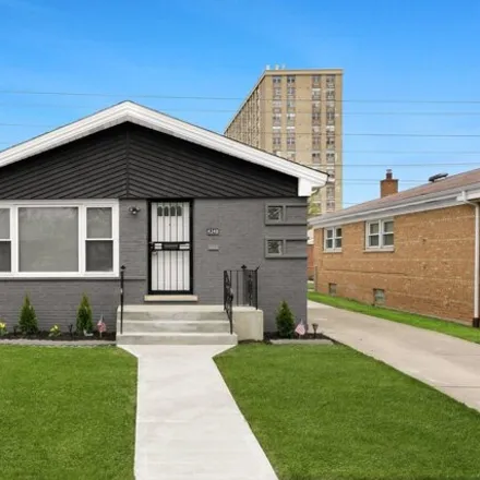 Image 2 - 4348 West 77th Place, Chicago, IL 60652, USA - House for sale