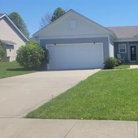 Buy this 3 bed house on 172 Clubhouse Lane in Lebanon, OH 45036