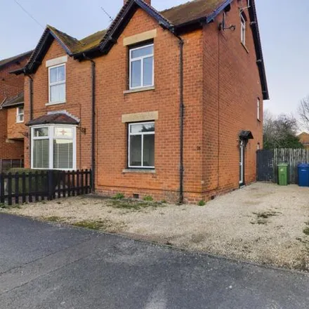 Buy this 3 bed house on 10 Newtown Lane in Tewkesbury, GL20 8BU