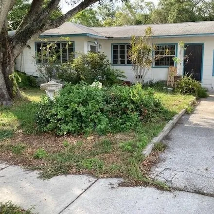 Buy this 4 bed duplex on 1480 Grove Street in Clearwater, FL 33755