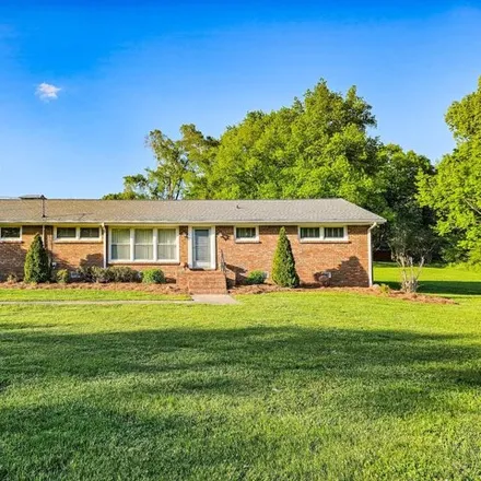 Buy this 3 bed house on 403 South Valley Road in Shelbyville, TN 37160