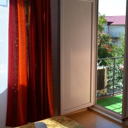 Rent this 4 bed house on Năvodari in Strada Viilor, 905700 Năvodari
