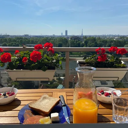 Rent this 1 bed apartment on 128 Boulevard Saint-Denis in 92400 Courbevoie, France