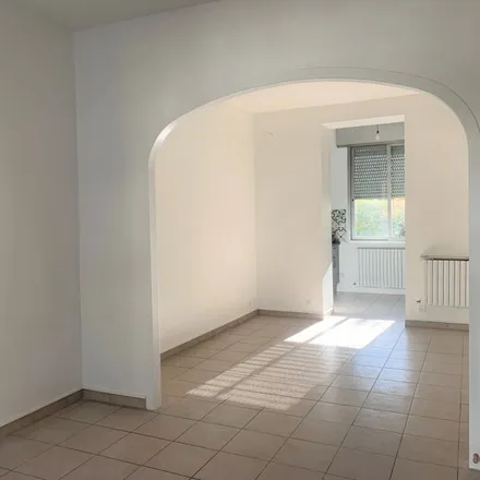 Rent this 5 bed apartment on 18 Avenue Foch in 54100 Nancy, France