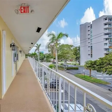 Image 3 - 3013 Northeast 47th Court, Fort Lauderdale, FL 33308, USA - Condo for sale