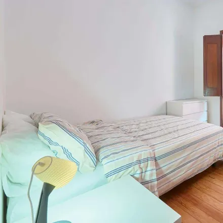 Rent this 9 bed room on Saldanha in Ciclovia Praça do Duque de Saldanha, 1050-120 Lisbon
