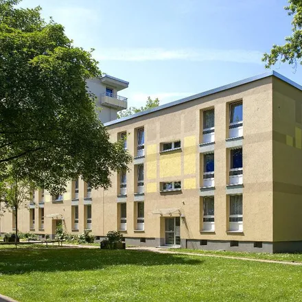 Rent this 3 bed apartment on Baaderweg 4 in 44328 Dortmund, Germany