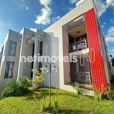 Buy this 3 bed apartment on Rua Triângulo Mineiro in Santa Amélia, Belo Horizonte - MG