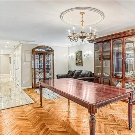 Image 3 - 11 Juliana Place, New York, NY 11249, USA - Condo for sale