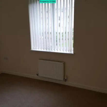 Image 3 - Ash Court, Leeds, LS14 6GH, United Kingdom - Apartment for rent