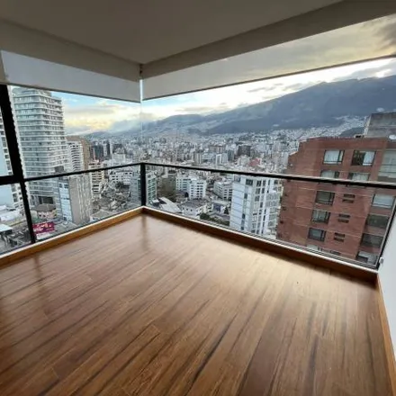 Rent this 3 bed apartment on Qatar in Avenida González Suárez, 170107