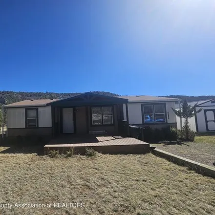 Buy this studio apartment on 1208 Little Big Horn Road in Lincoln County, NM 88312