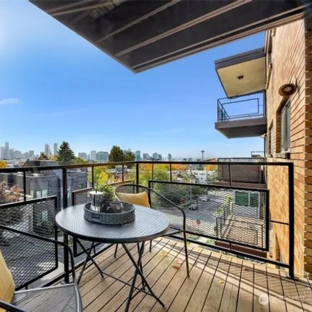 Buy this 1 bed condo on Gleneagles in East Mercer Street, Seattle