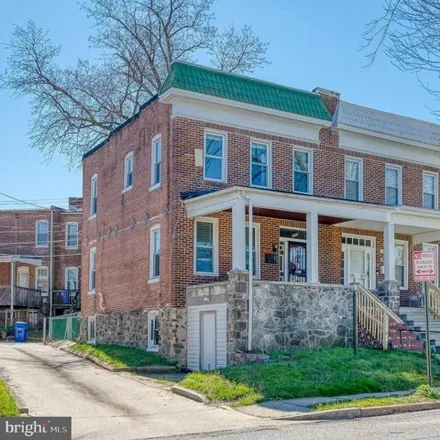 Image 1 - 3649 Gelston Drive, Baltimore, MD 21229, USA - Duplex for sale