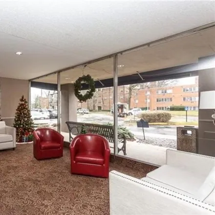 Image 4 - unnamed road, Lakewood, OH, USA - Condo for sale