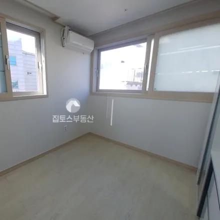 Image 4 - 서울특별시 관악구 봉천동 1666-8 - Apartment for rent