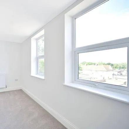 Image 5 - Domino's, 758A Bath Road, London, TW5 9TY, United Kingdom - Apartment for rent