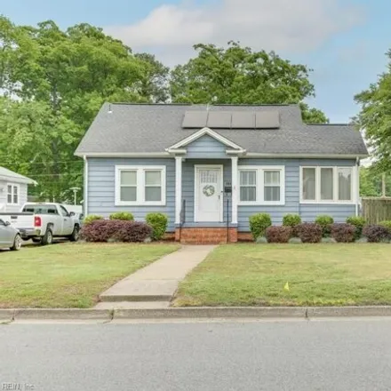 Buy this 4 bed house on 300 Brightwood Avenue in Hampton, VA 23661