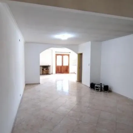 Rent this 3 bed house on Carlos Croce 431 in Partido de Lomas de Zamora, Lomas de Zamora