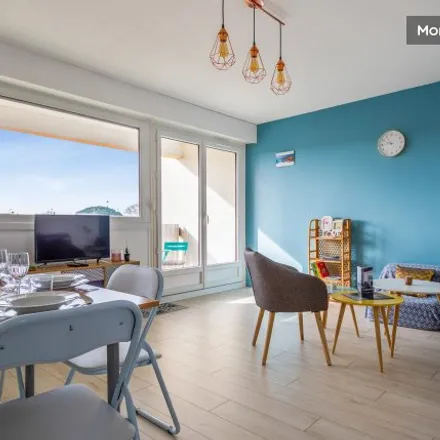 Rent this 1 bed apartment on La Rochelle