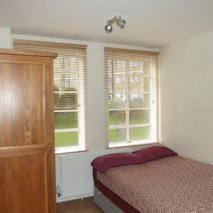 Image 6 - Furze Croft, Furze Hill, Hove, BN3 1PG, United Kingdom - Apartment for rent