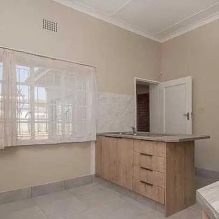 Rent this 3 bed apartment on unnamed road in Discovery, Roodepoort