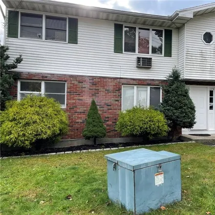Rent this 3 bed townhouse on 111 Lucille Street in Waterbury, CT 06708
