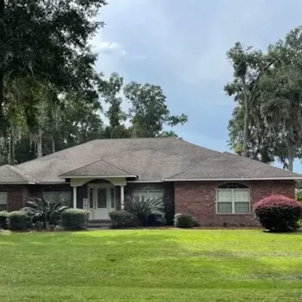Rent this 3 bed house on 382 NW COLQUITT WAY