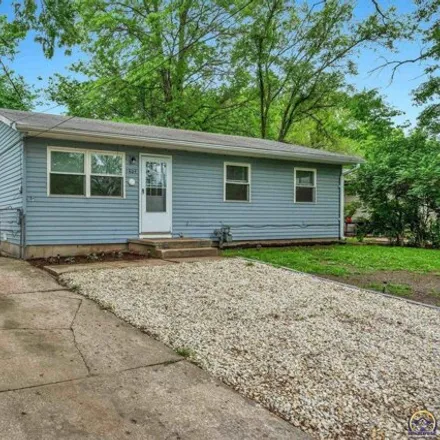 Buy this 3 bed house on 1804 Southeast Chandler Street in Topeka, KS 66607